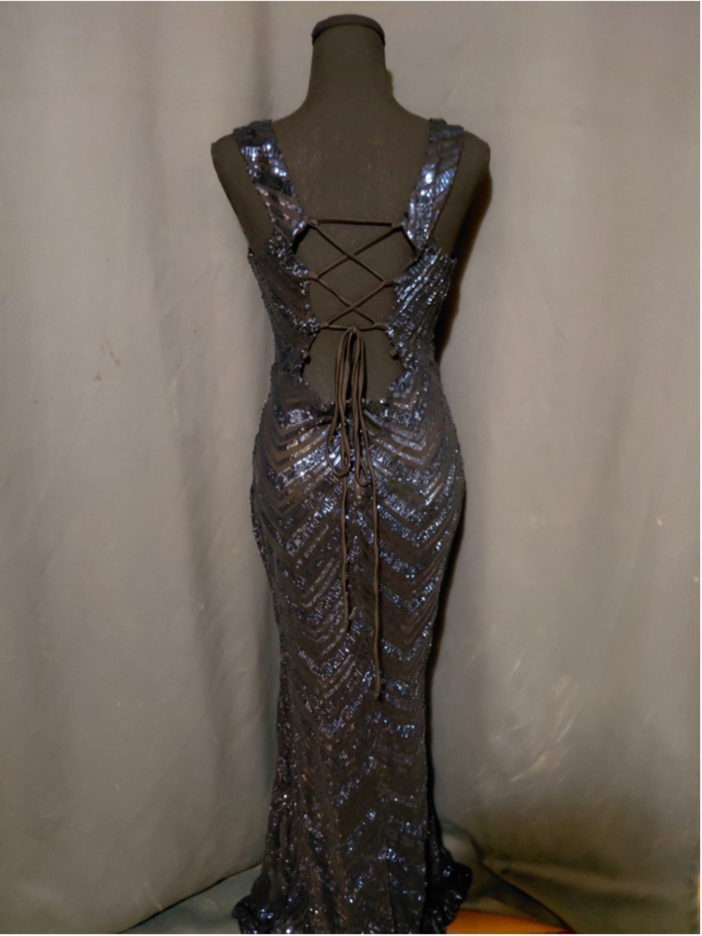 Windsor Blue Black Sequins Mermaid Geometric Lace Up Open Back Prom Dress Gown L - Picture 4 of 11
